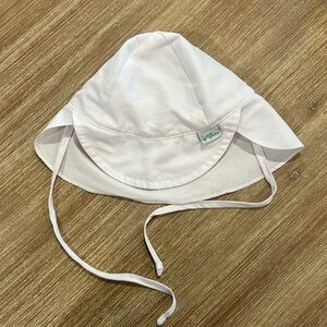 White baby sun hat